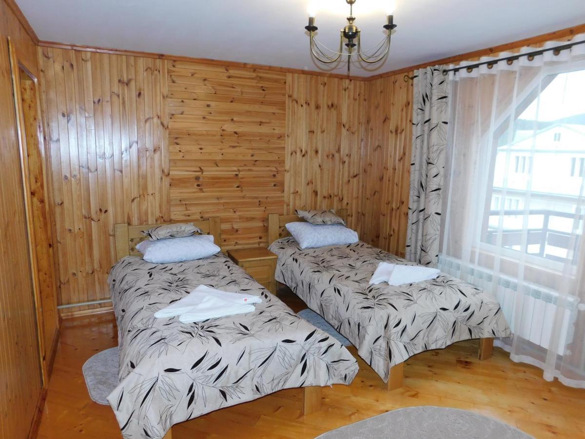 Glanz Cottage Yaremche Exterior photo