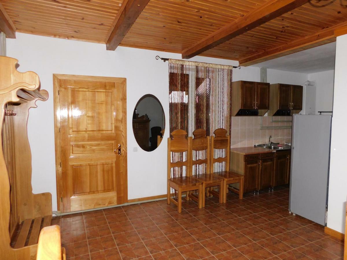 Glanz Cottage Yaremche Exterior photo
